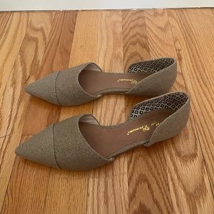 Matt Bernson Tan Canvas Perini Dorsay Flats